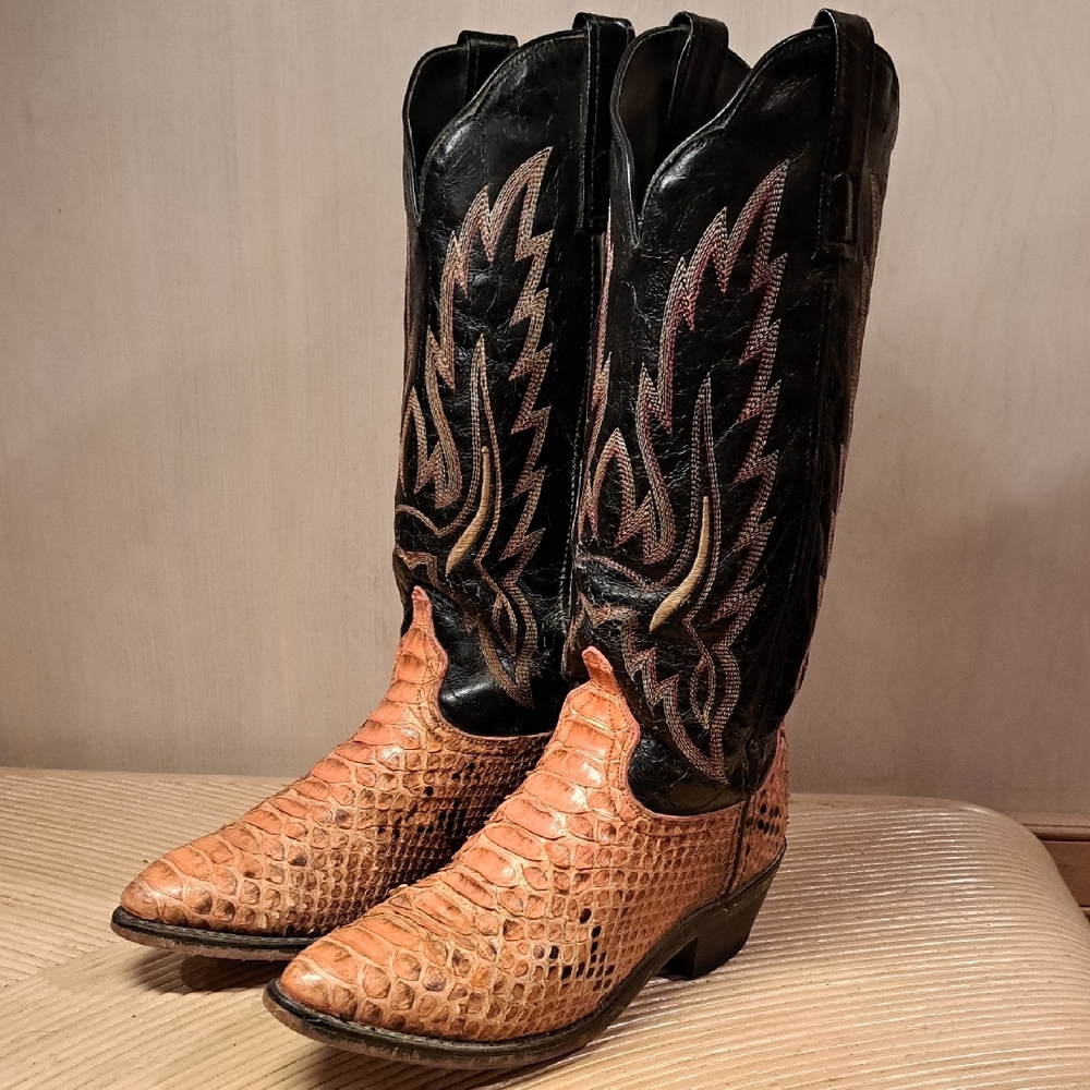 Vintage Two-Tone Black and Tan/orange Croc-Style Heeled Cowboy Boots